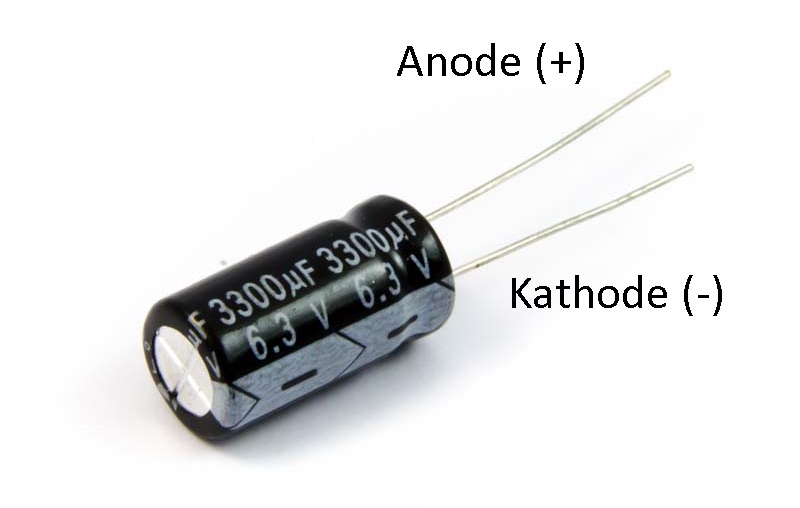 alt:"Bauteile: Elektrolykondensator", w:50